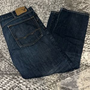 AMERICAN EAGLE RELAXED STRAIGHT JEANS 38x32